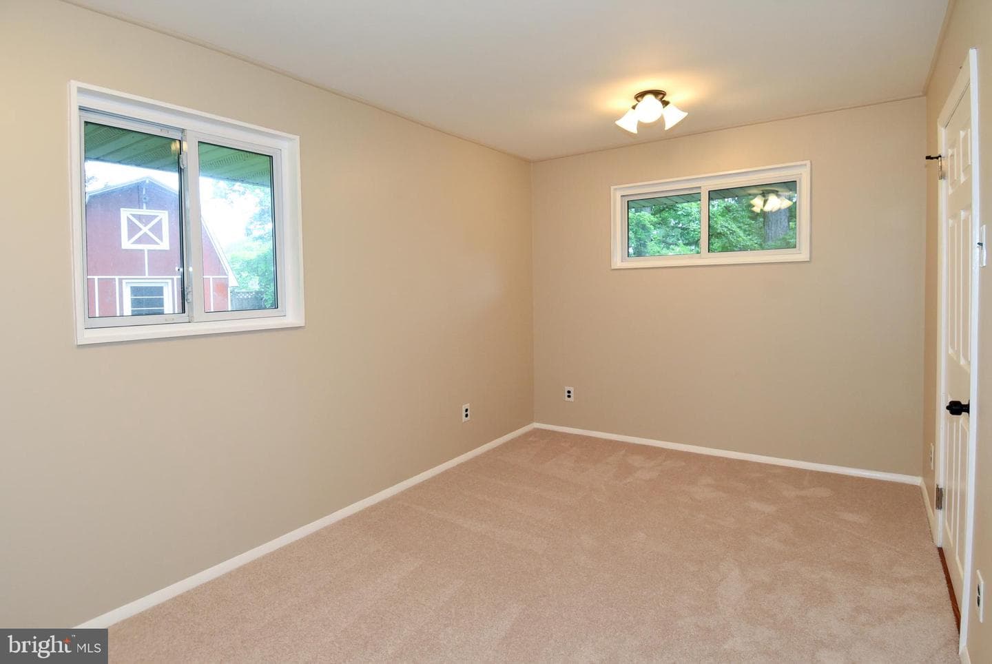6904 Constance Drive photo 27