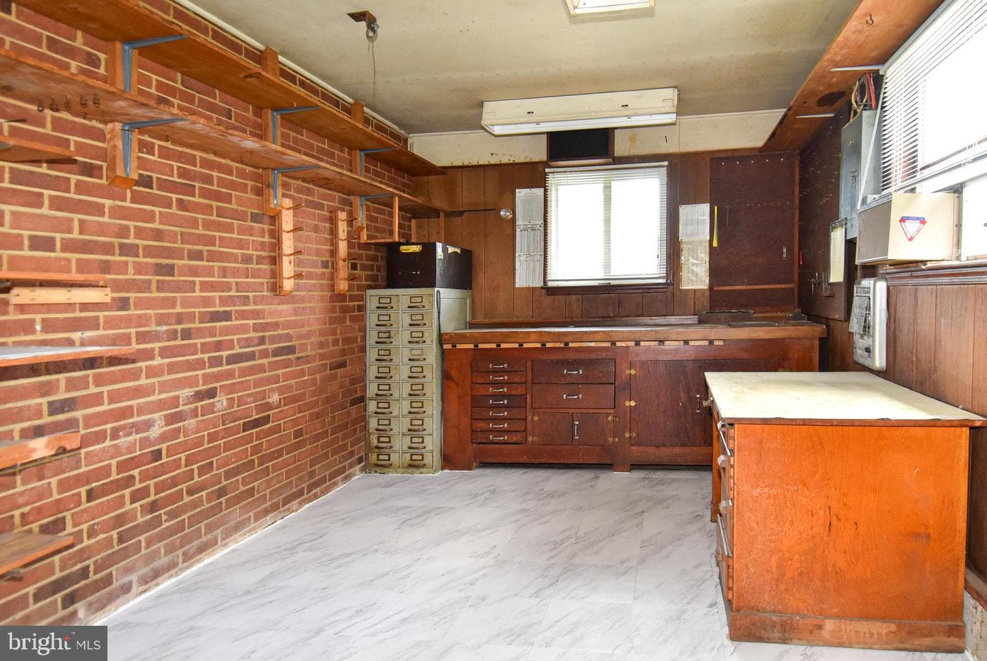 6904 Constance Drive photo 32