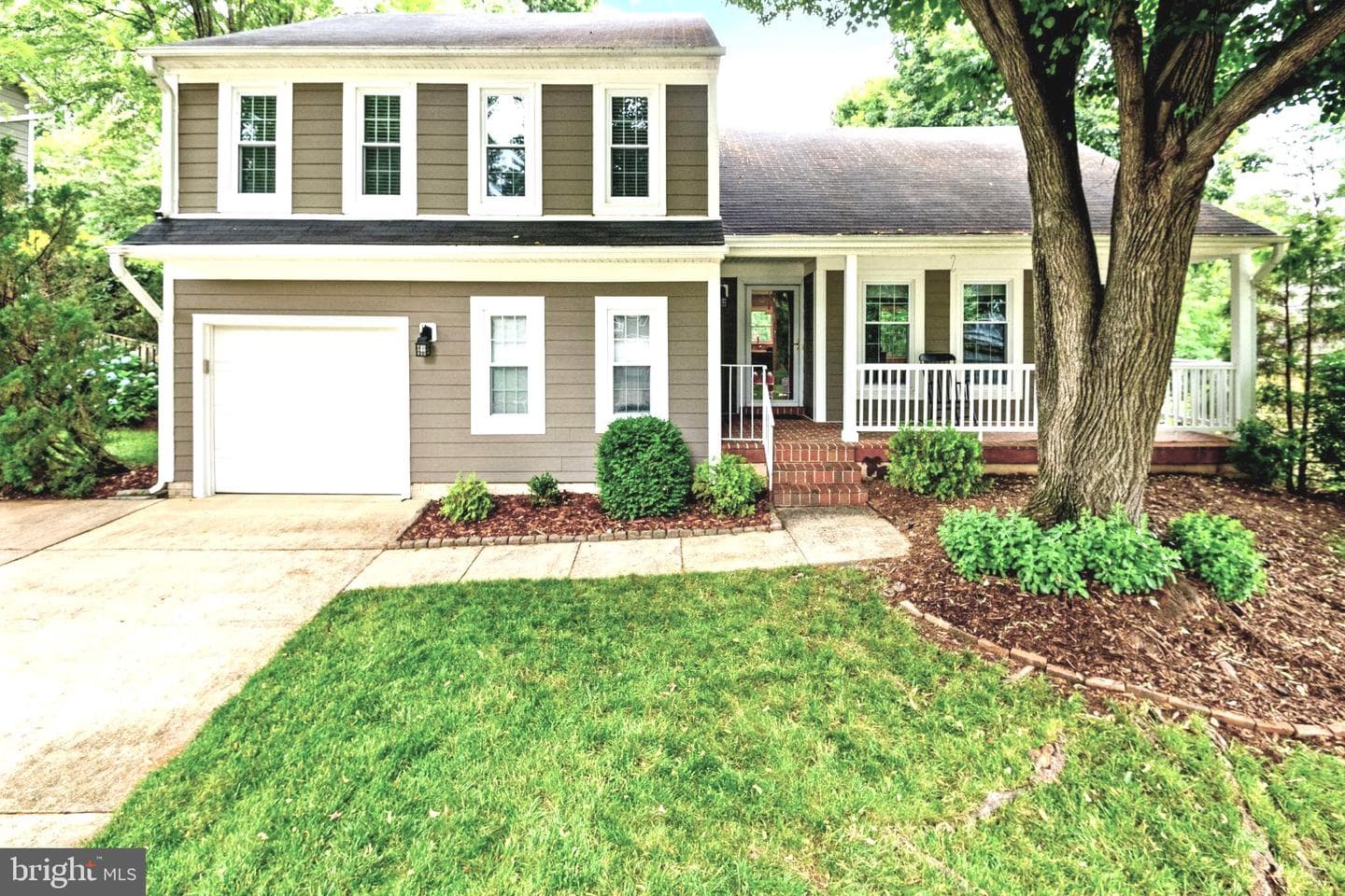 6211 Gentle Lane photo 2