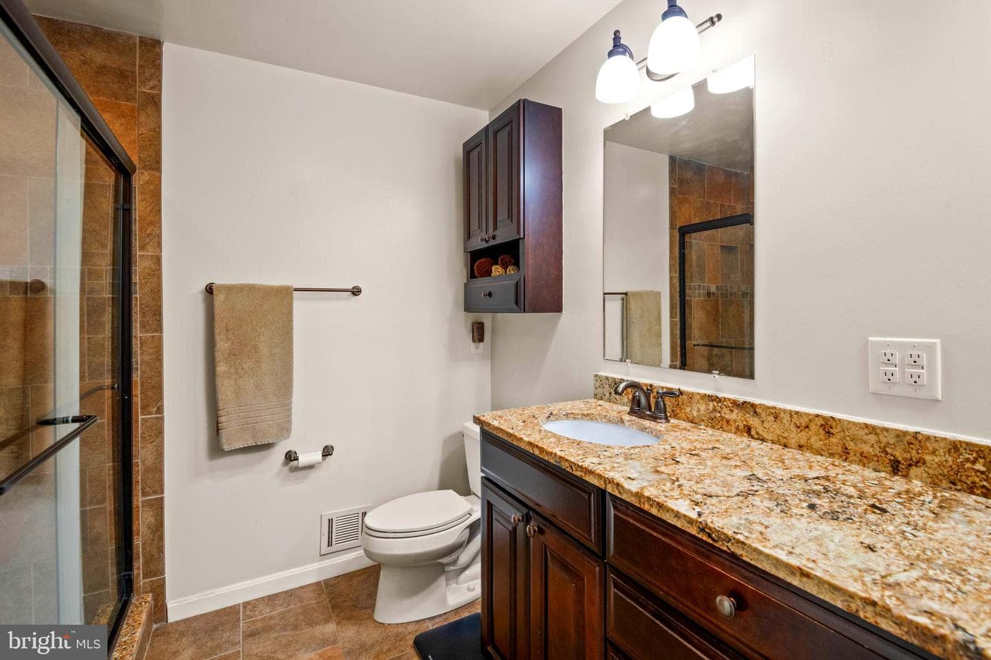 6211 Gentle Lane photo 32