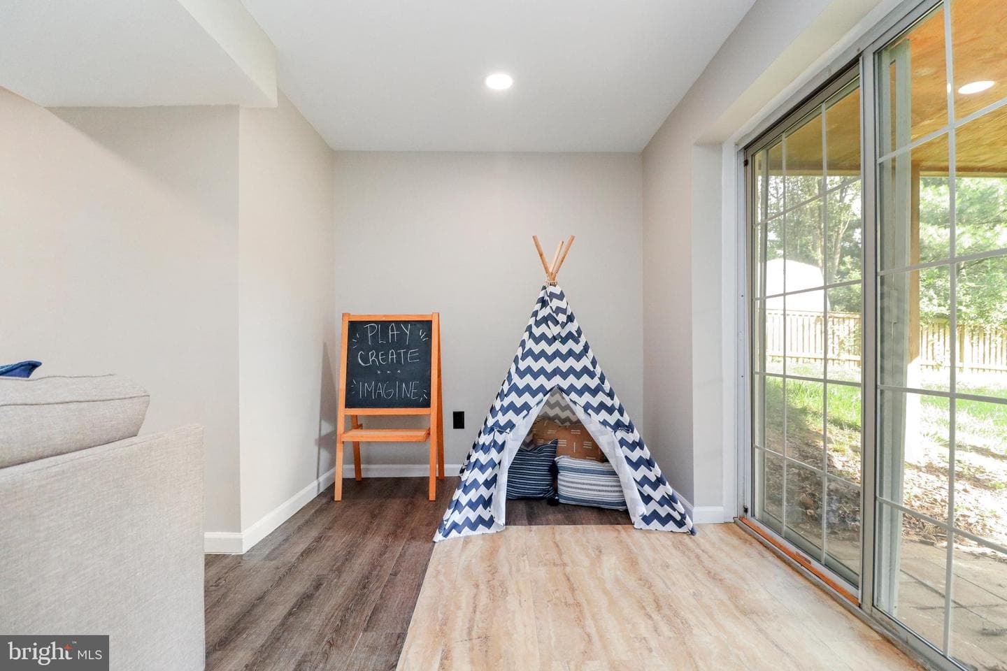 15113 Bernadette Court photo 40