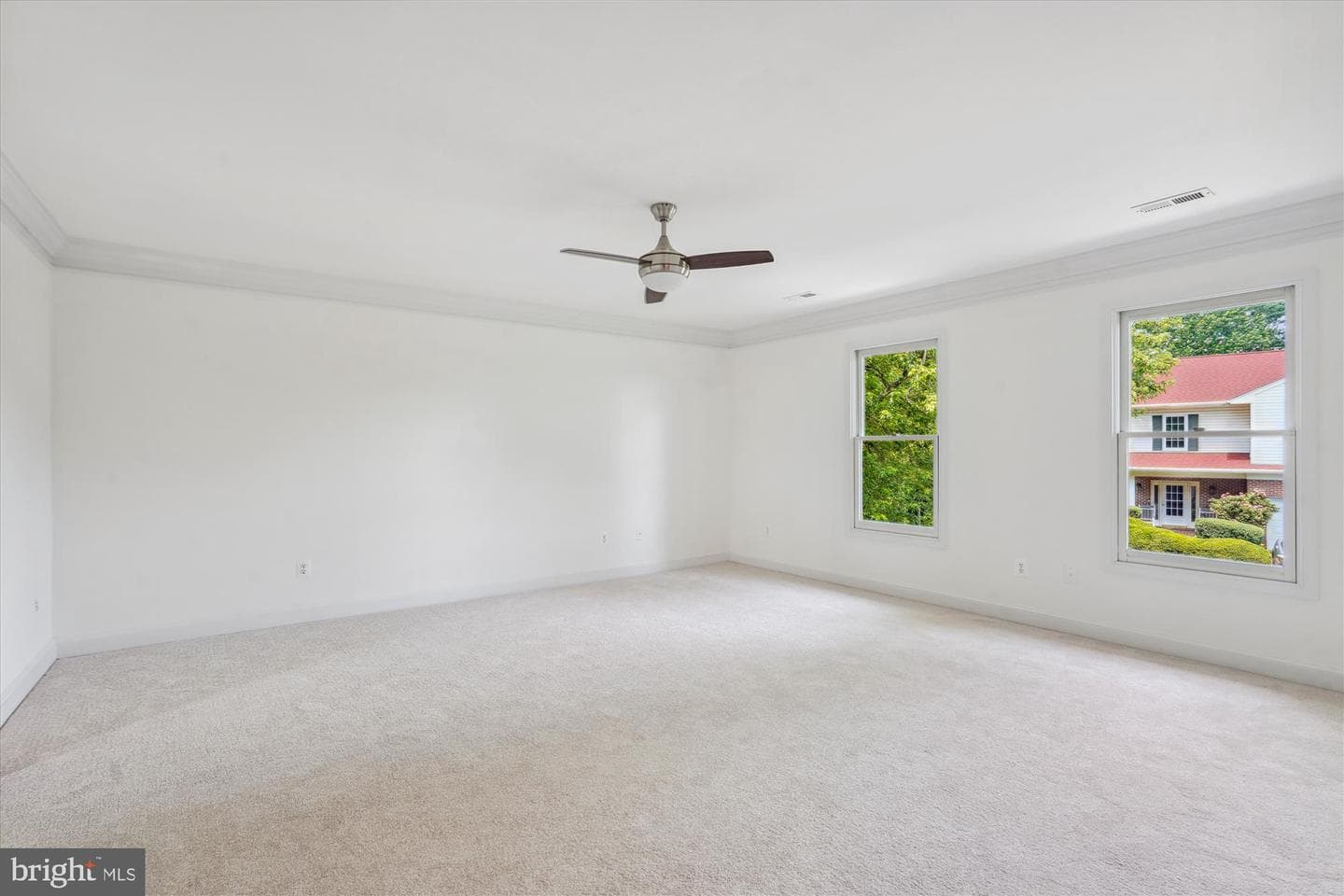 1013 Crestview Drive photo 18