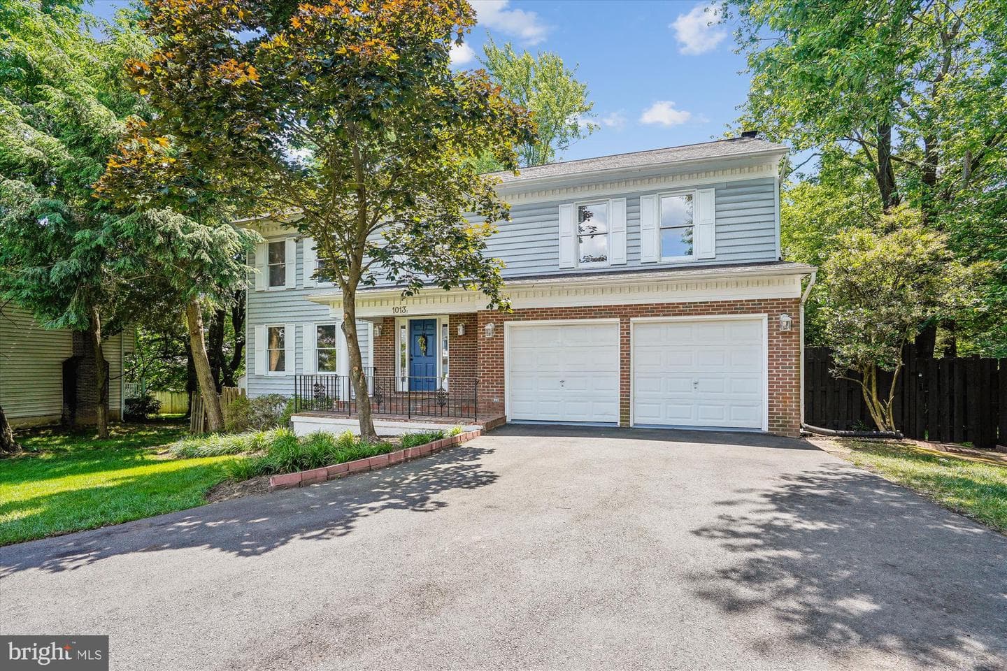1013 Crestview Drive photo 2