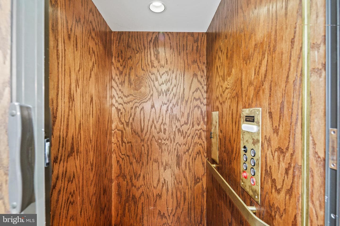 2040 Beacon Heights Drive photo 6