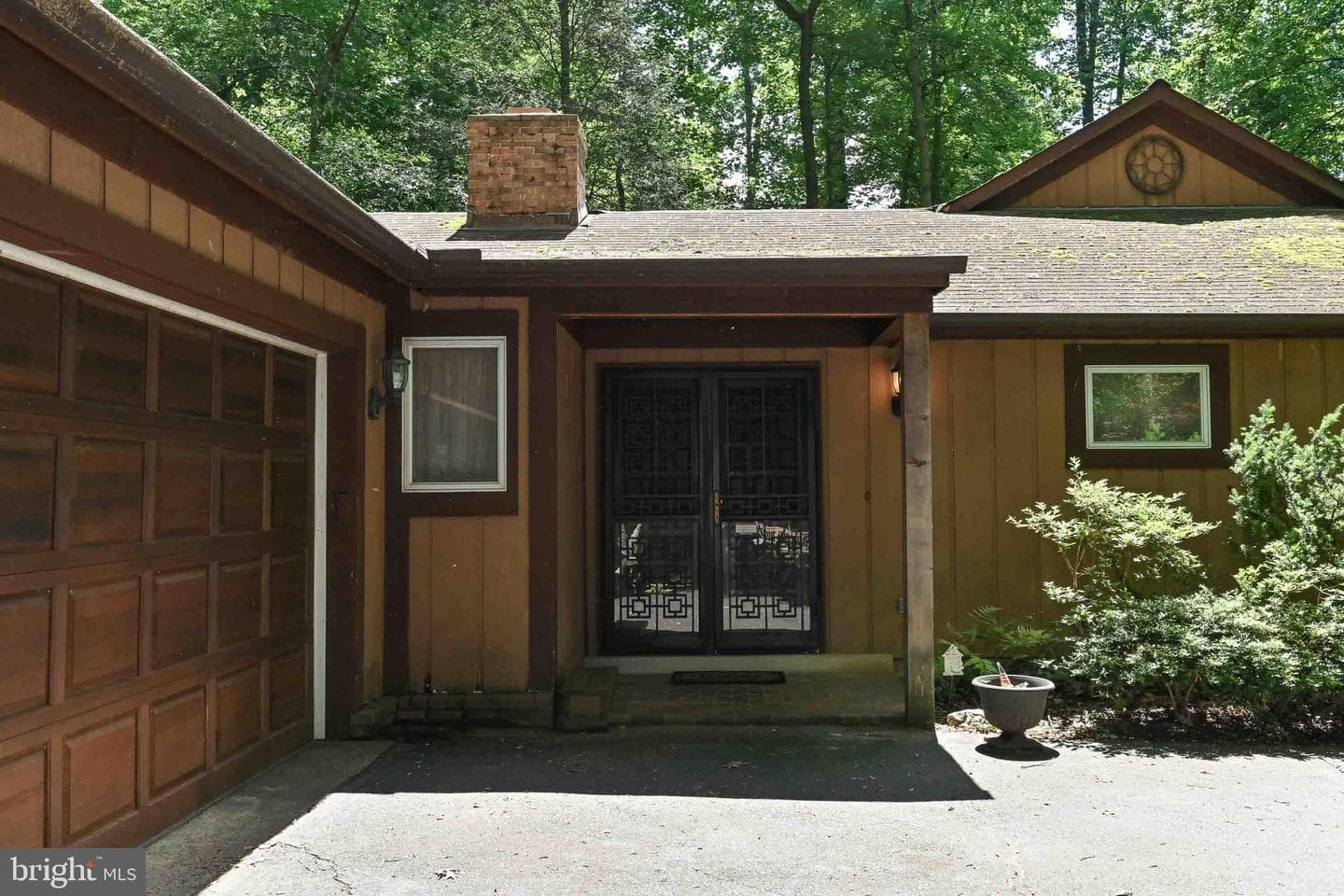 2505 Patrick Street photo 4