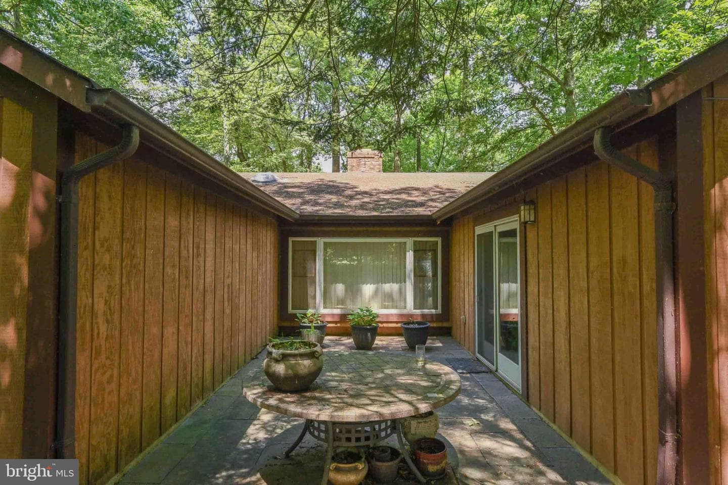 2505 Patrick Street photo 8