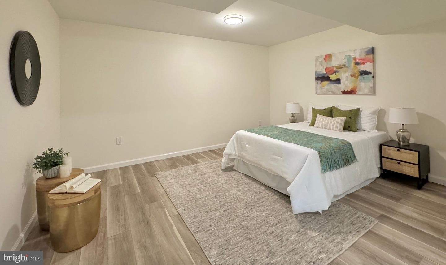 9202 Hambletonian Place photo 22