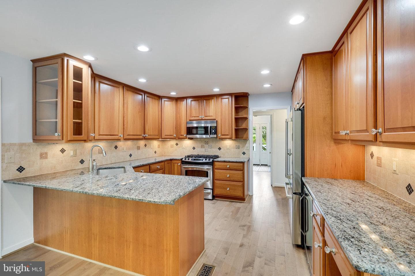 10315 Yellow Pine Drive photo 13