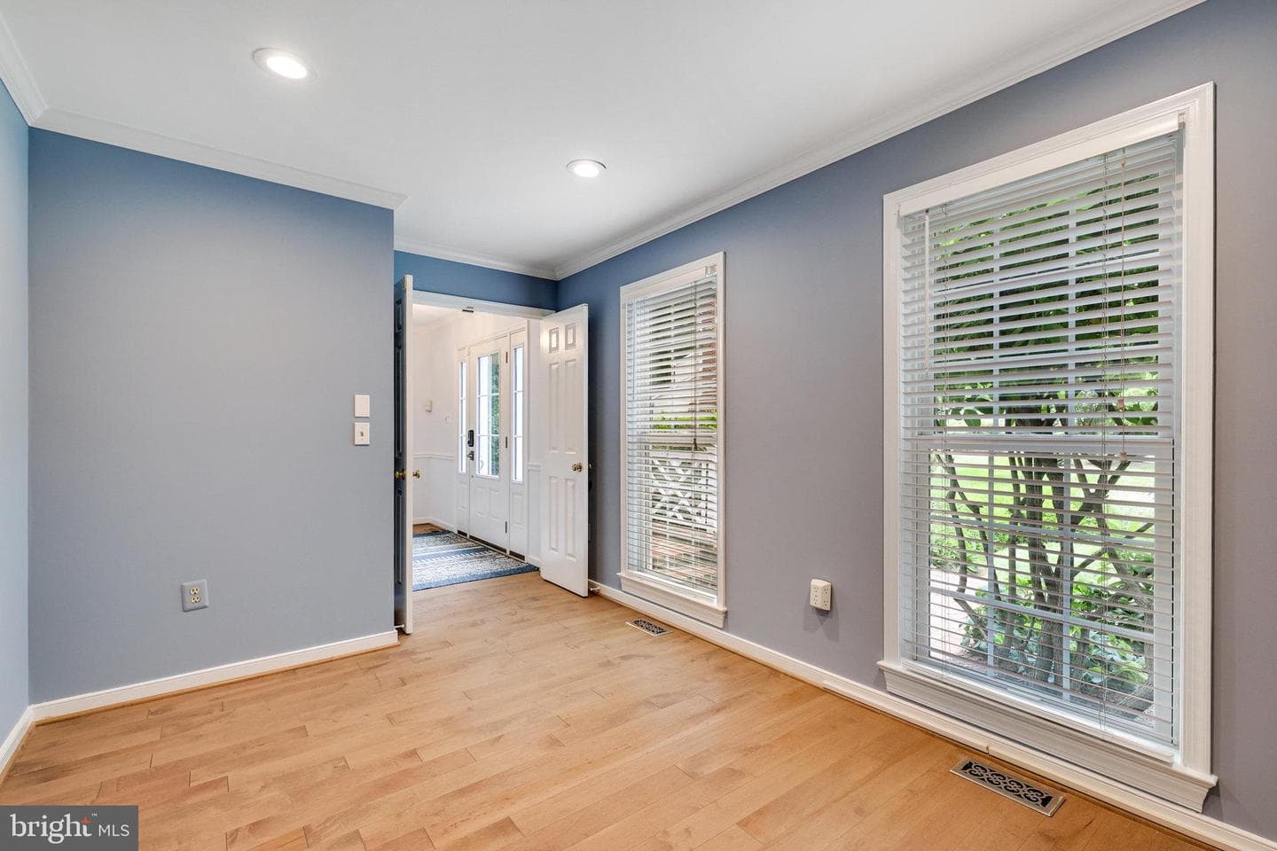 10315 Yellow Pine Drive photo 6