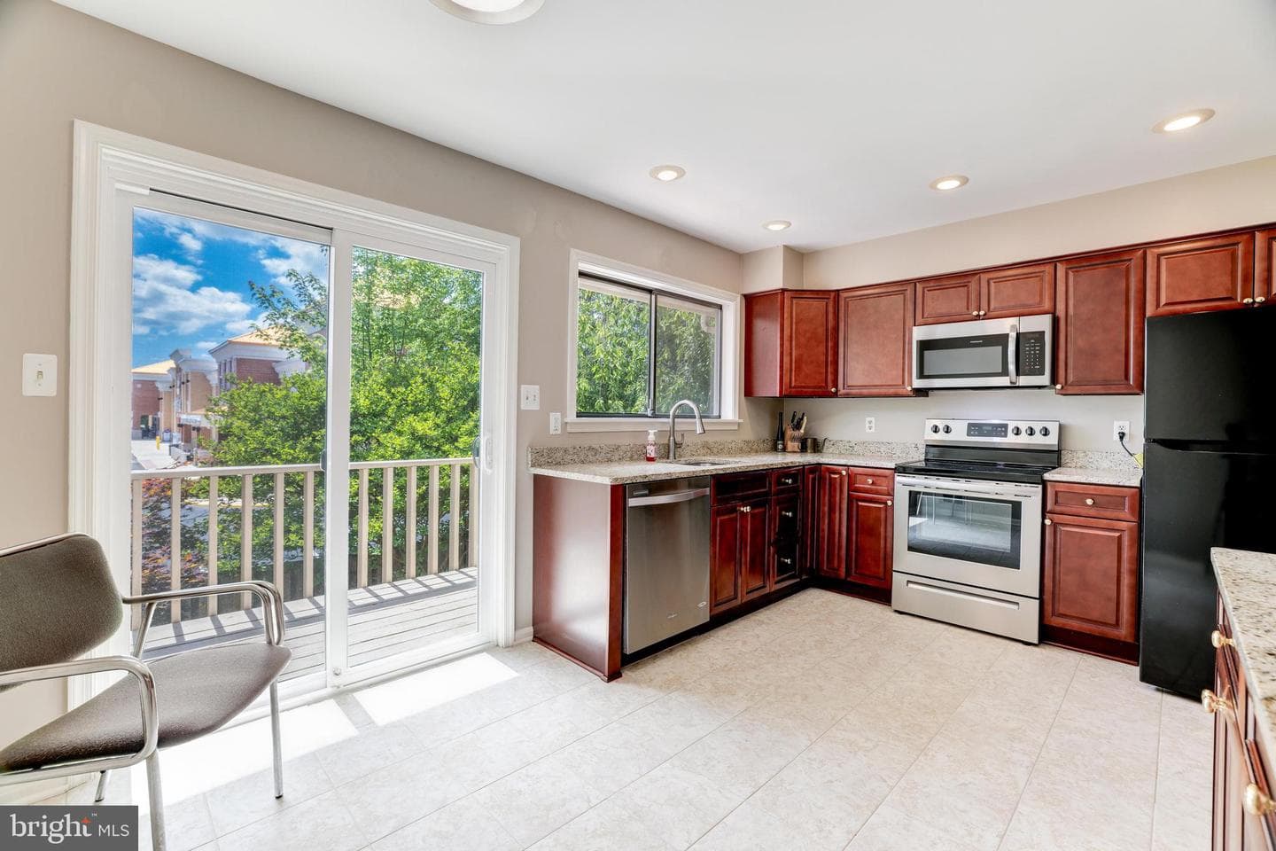 2808 Oakton Manor Court photo 11