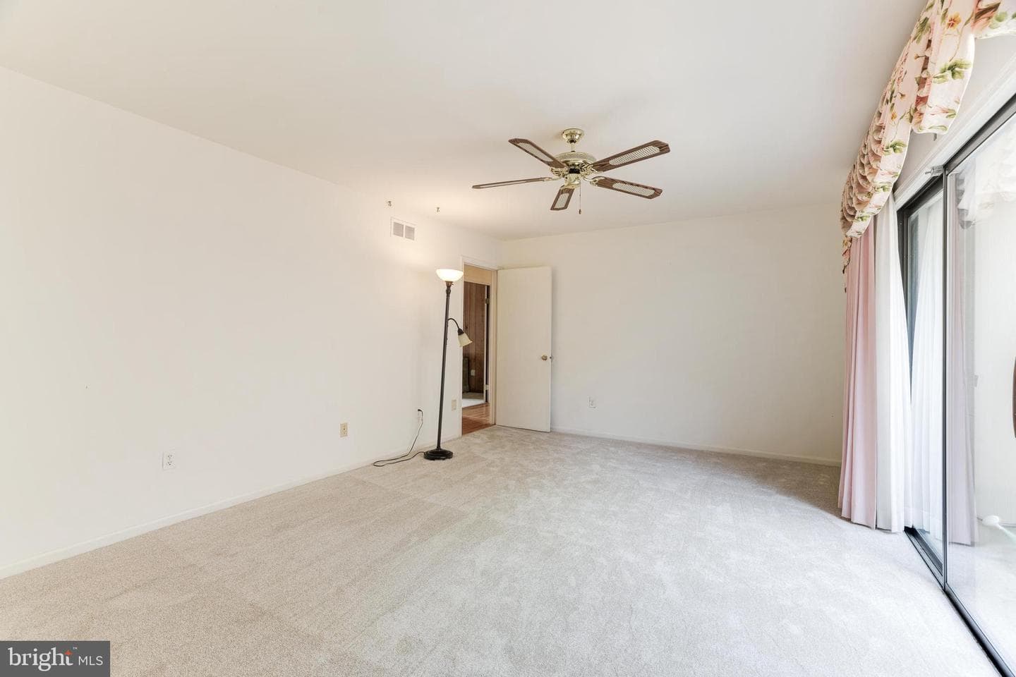 2808 Oakton Manor Court photo 16