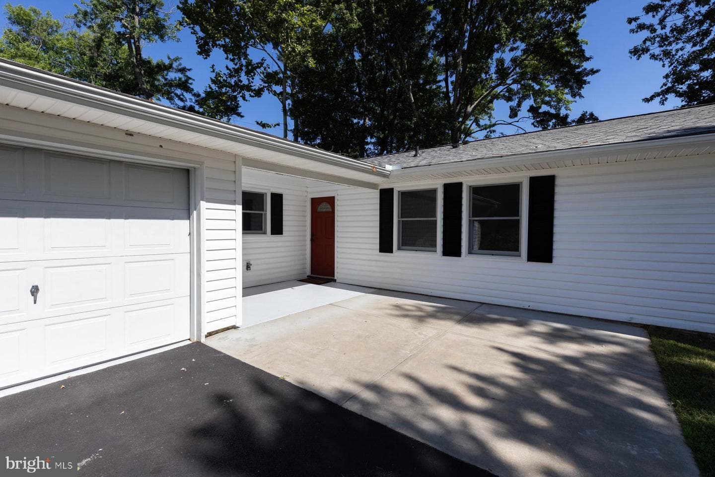 4322 Moylan Lane photo 4