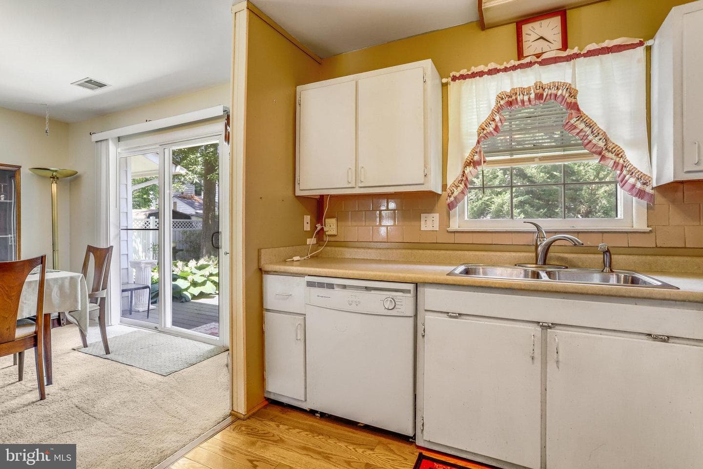 6472 Fourth Street photo 15