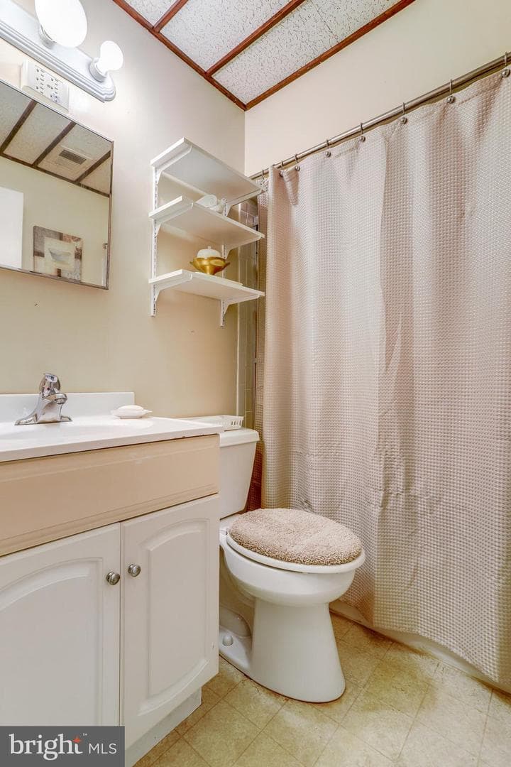 6472 Fourth Street photo 39