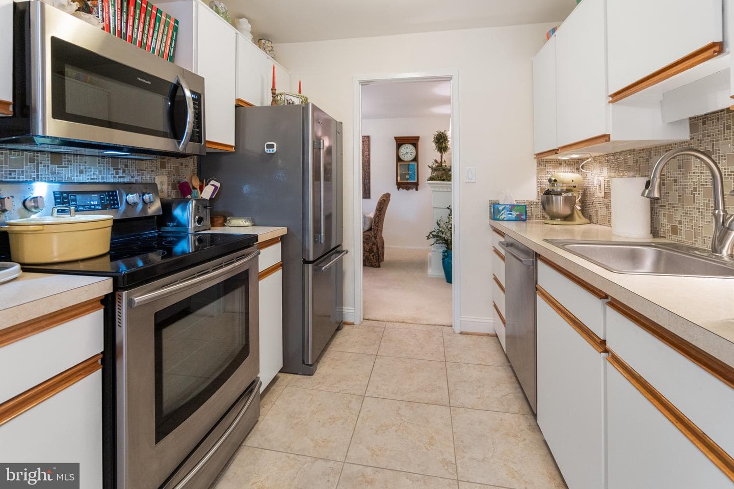 563 Florida Avenue #104 photo 17
