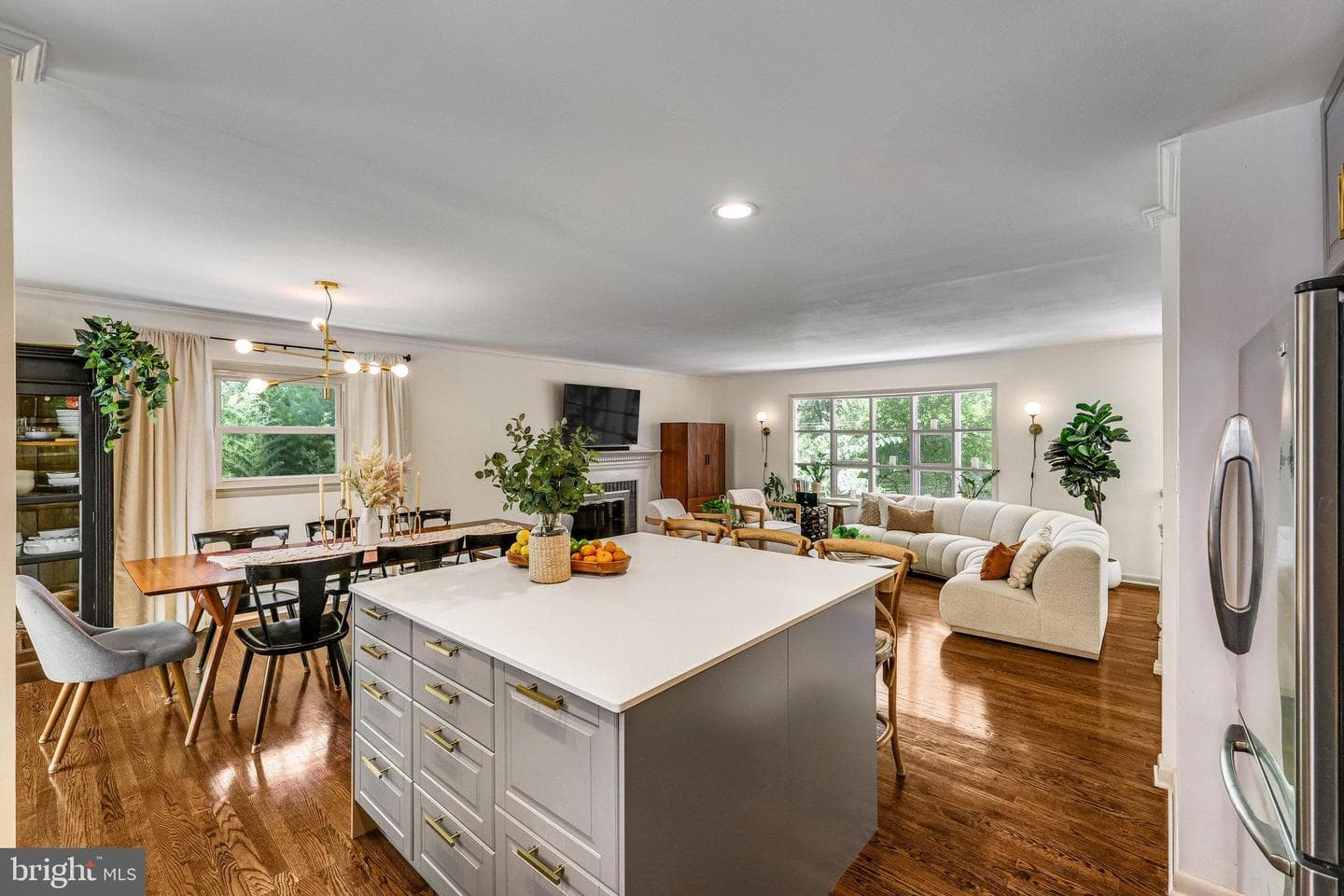 10232 Vale Road photo 18