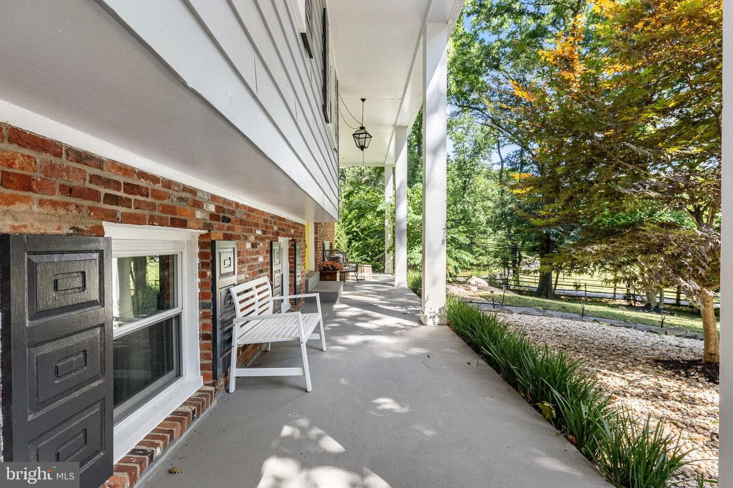 10232 Vale Road photo 3