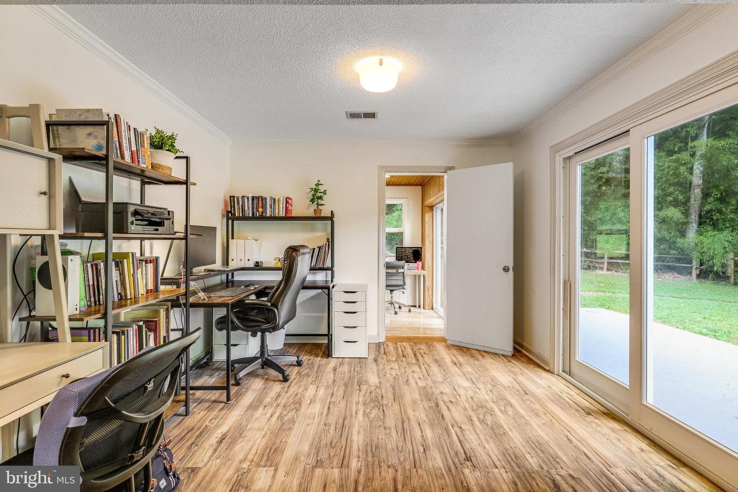 10232 Vale Road photo 43
