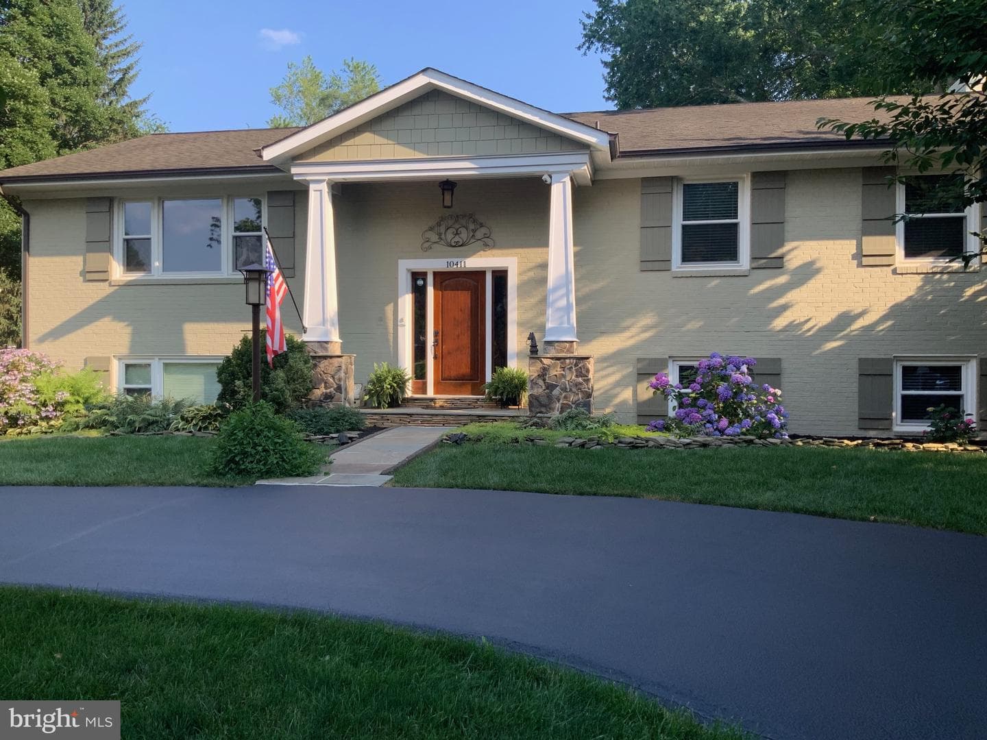 10411 Huntrace Way photo 1