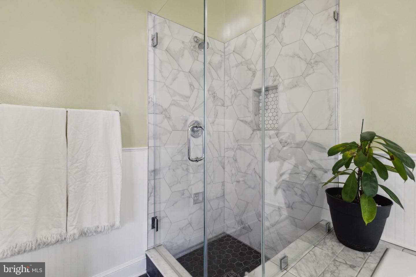 4782 Thornbury Drive photo 24