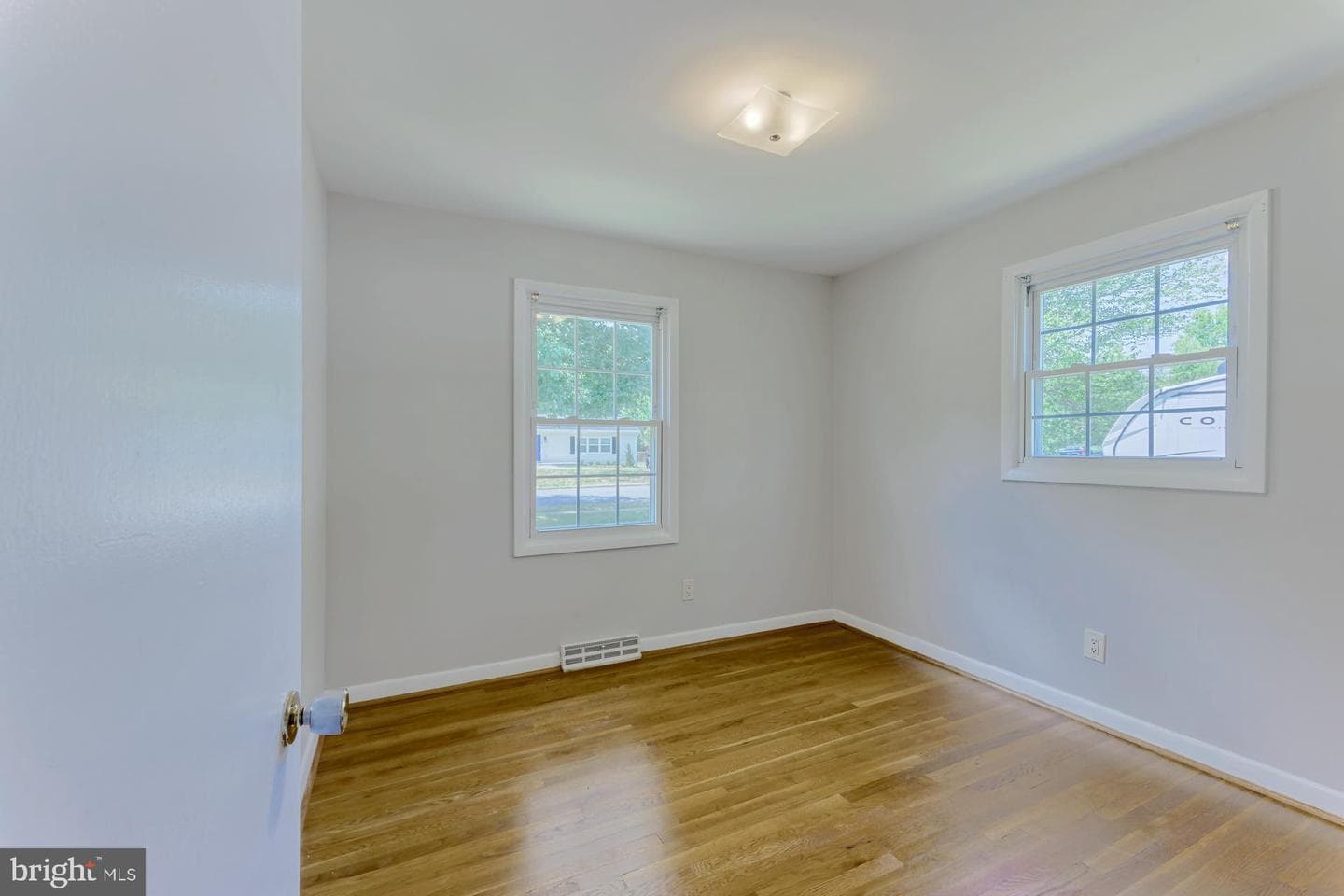 7949 Kidd Street photo 14