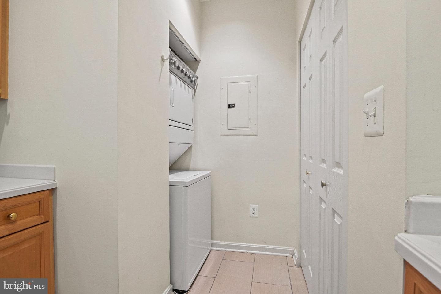 1855 Stratford Park Place #209 photo 13