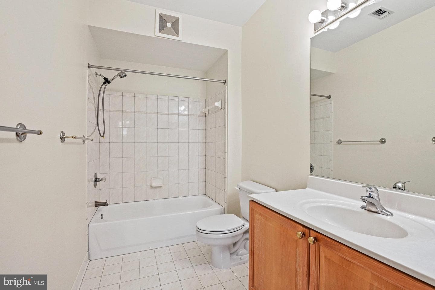 1855 Stratford Park Place #209 photo 22