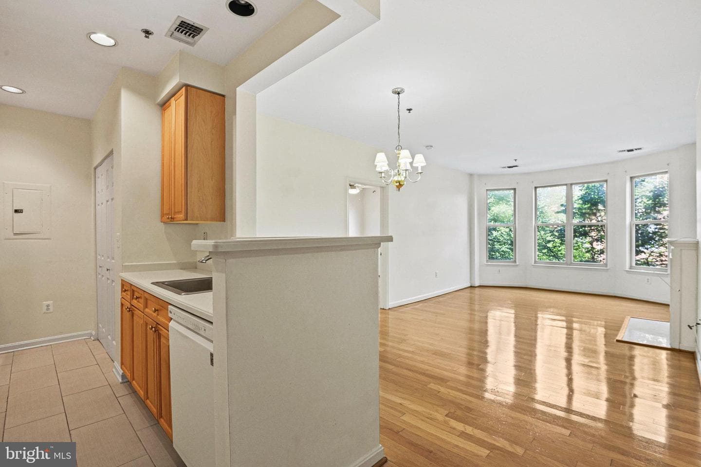1855 Stratford Park Place #209 photo 6