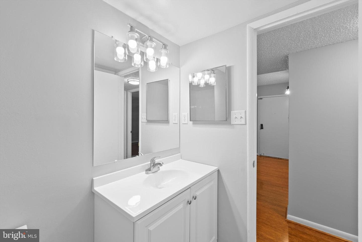 11807 Breton Court #11b photo 18