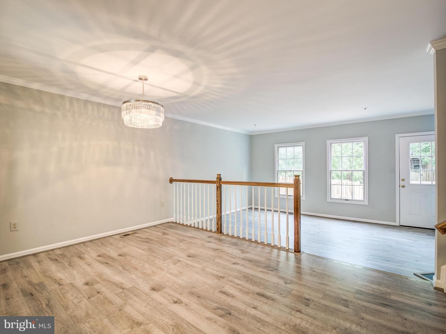 6454 Selby Court photo 8