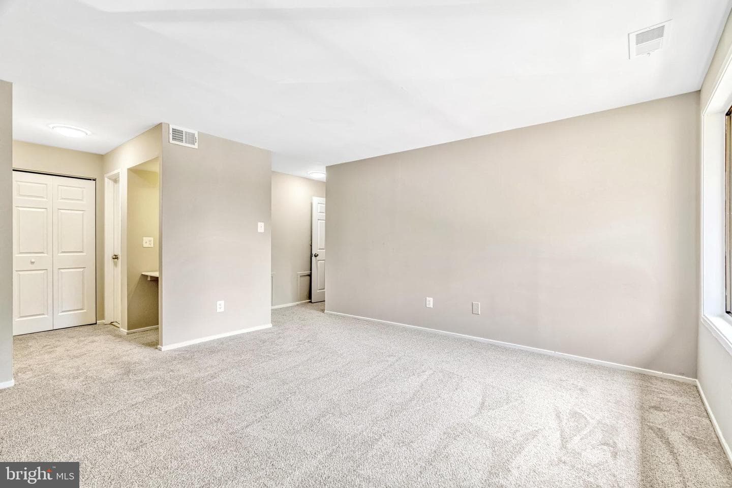527 Florida Avenue #45 photo 9