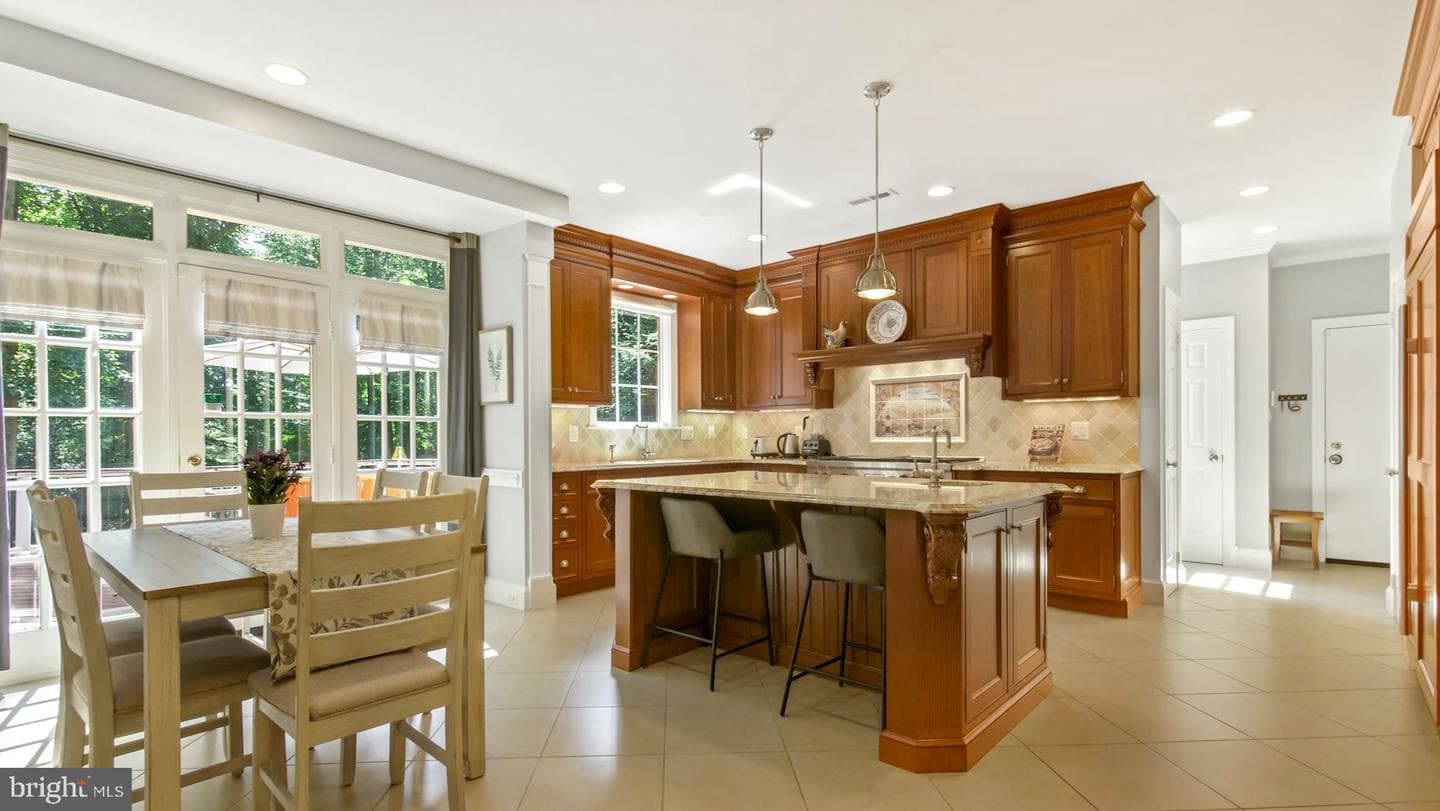 11317 Beach Mill Road photo 16