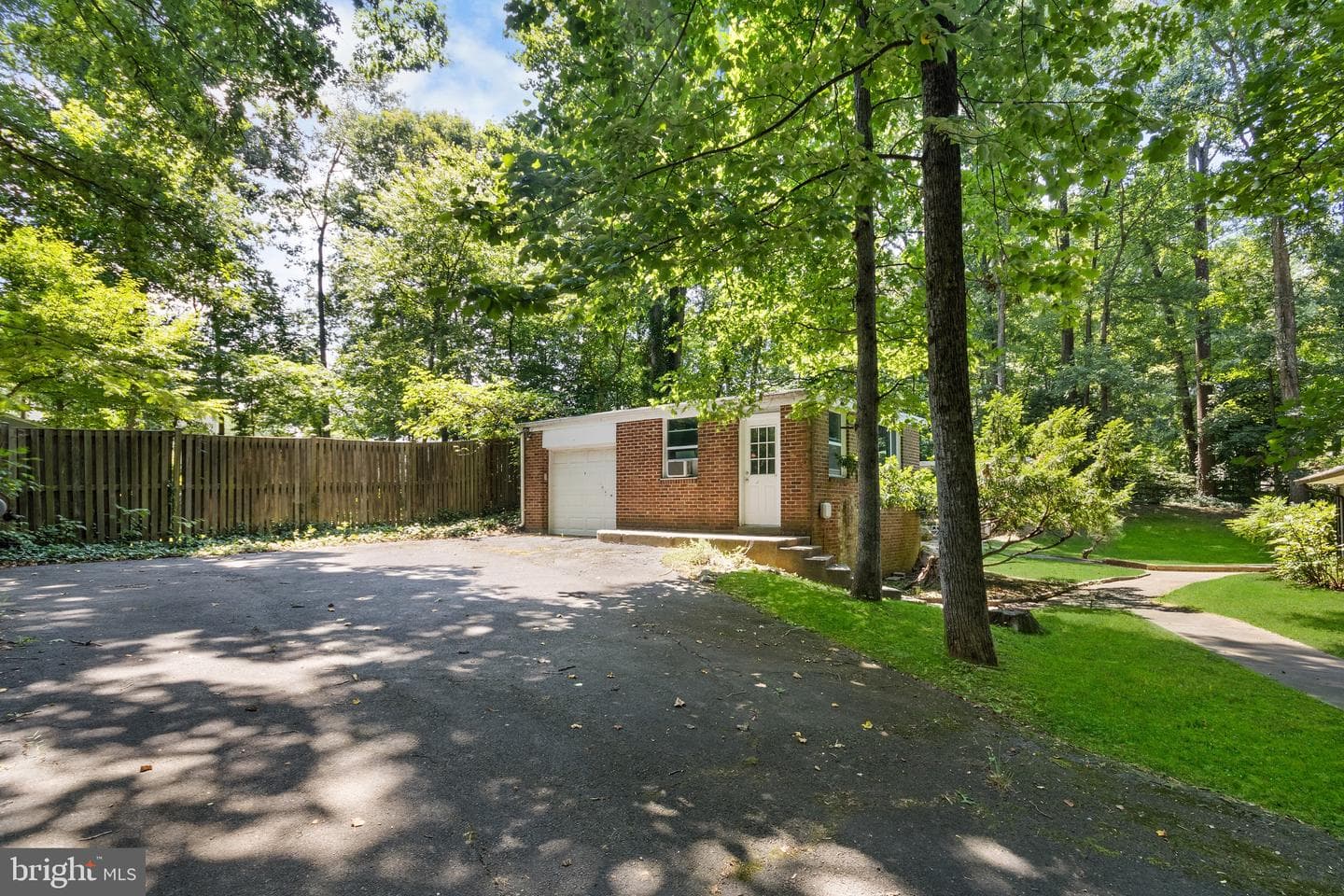 7400 Oriole Avenue photo 30