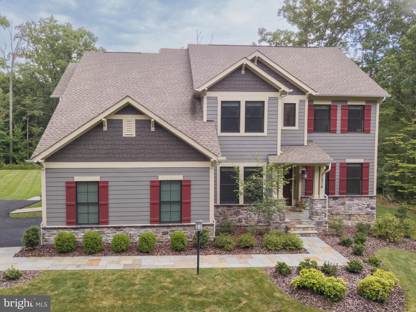 11319 Bellmont Drive photo 2