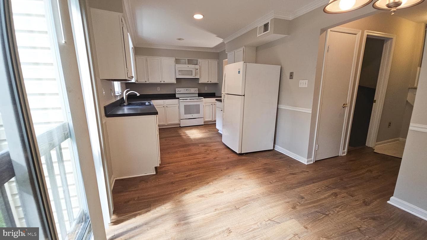 7340 Rolling Oak Lane photo 32