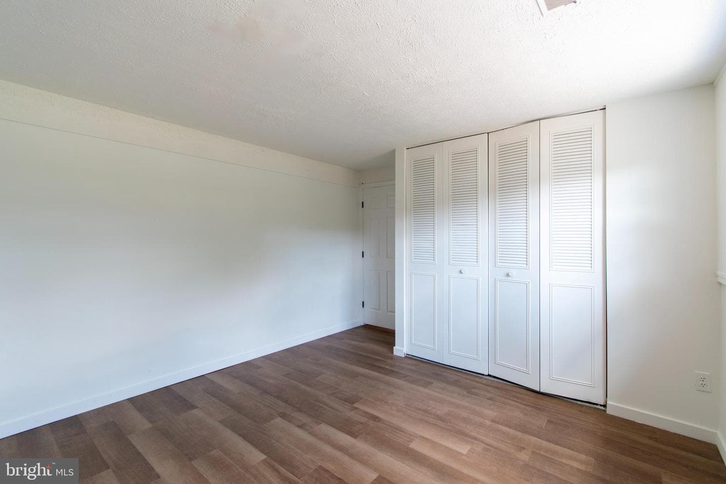9336 Burke Road photo 29