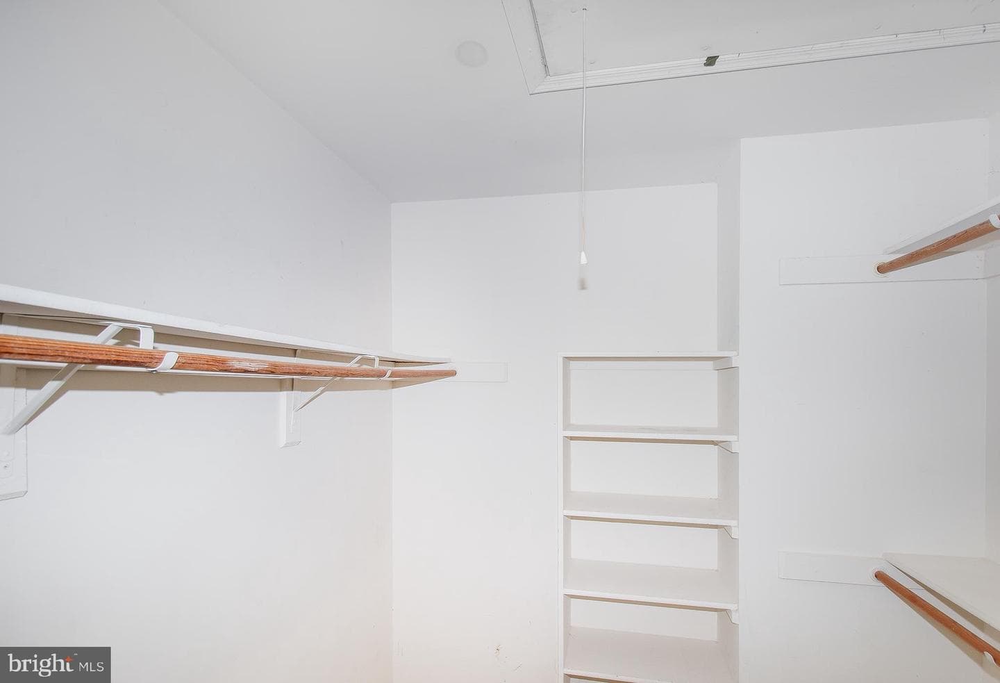 1507 Summerset Place photo 32