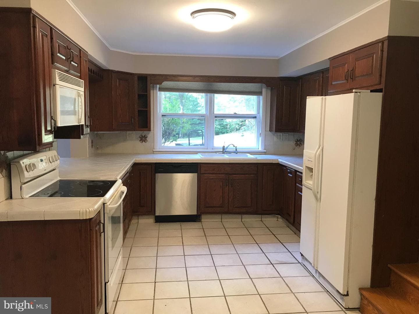 10209 Beach Mill Road photo 20