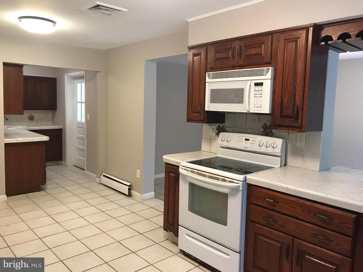 10209 Beach Mill Road photo 22