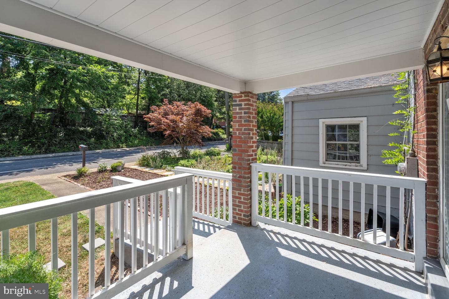 5902 Edgehill Drive photo 3