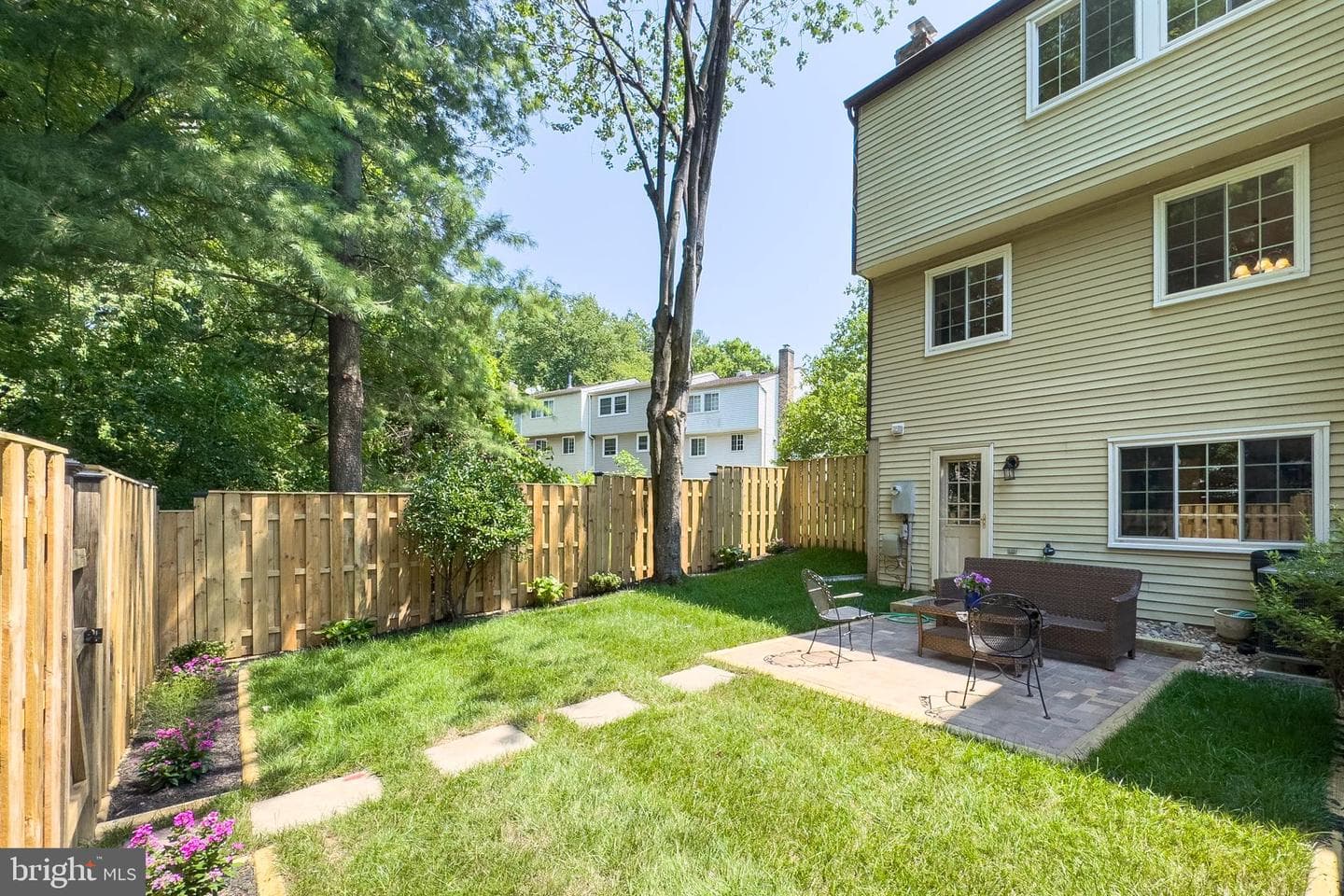 5516 Whitfield Court photo 25