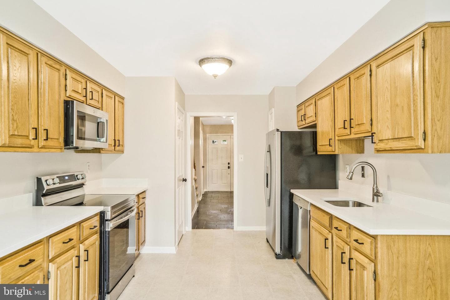 2131 Kings Mill Court photo 11