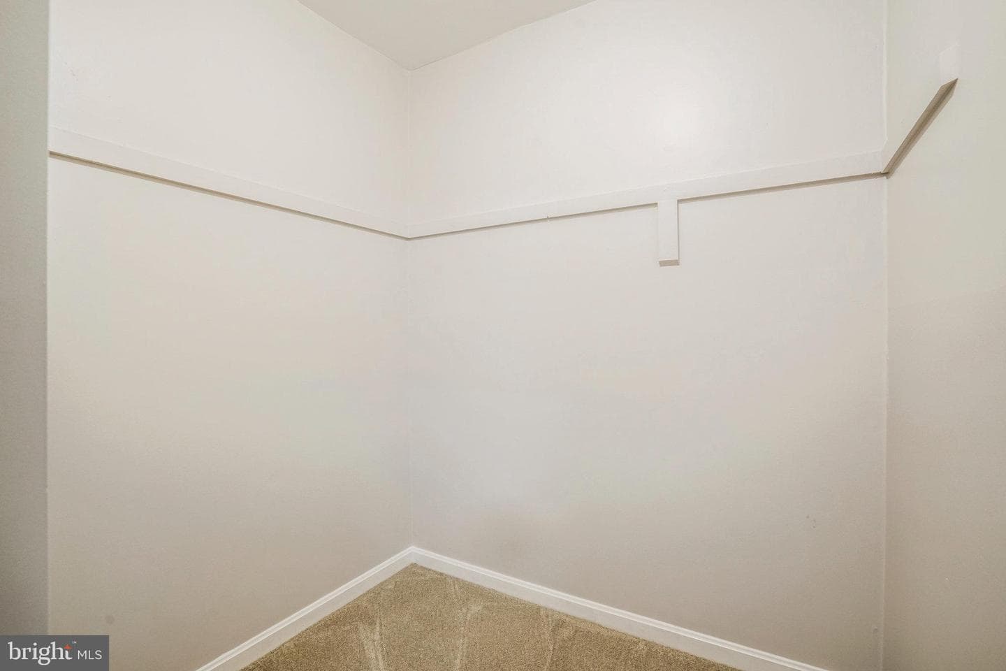 2131 Kings Mill Court photo 27