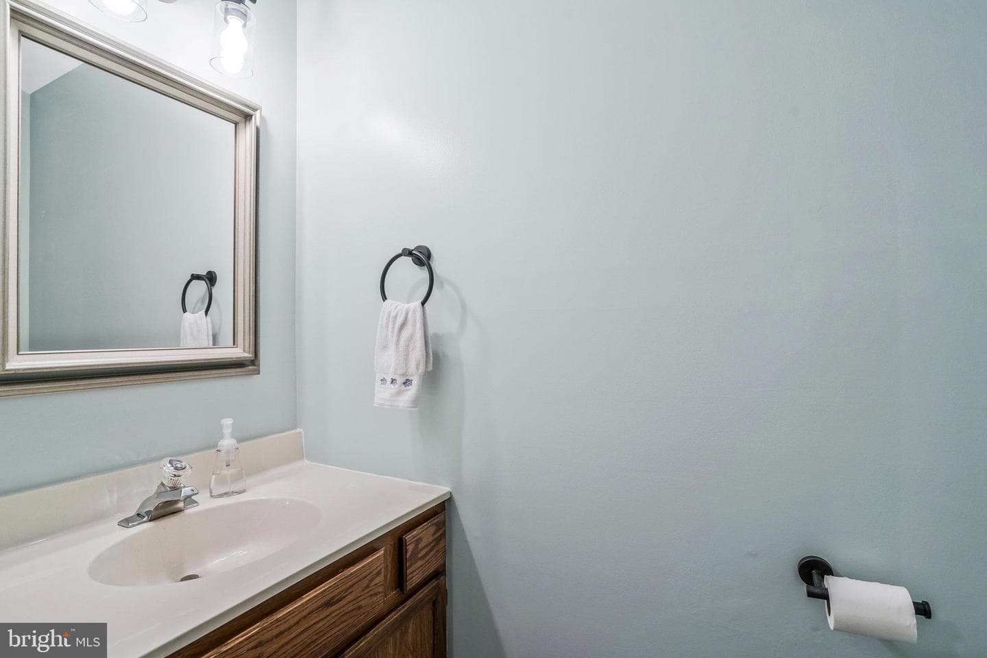 2131 Kings Mill Court photo 32