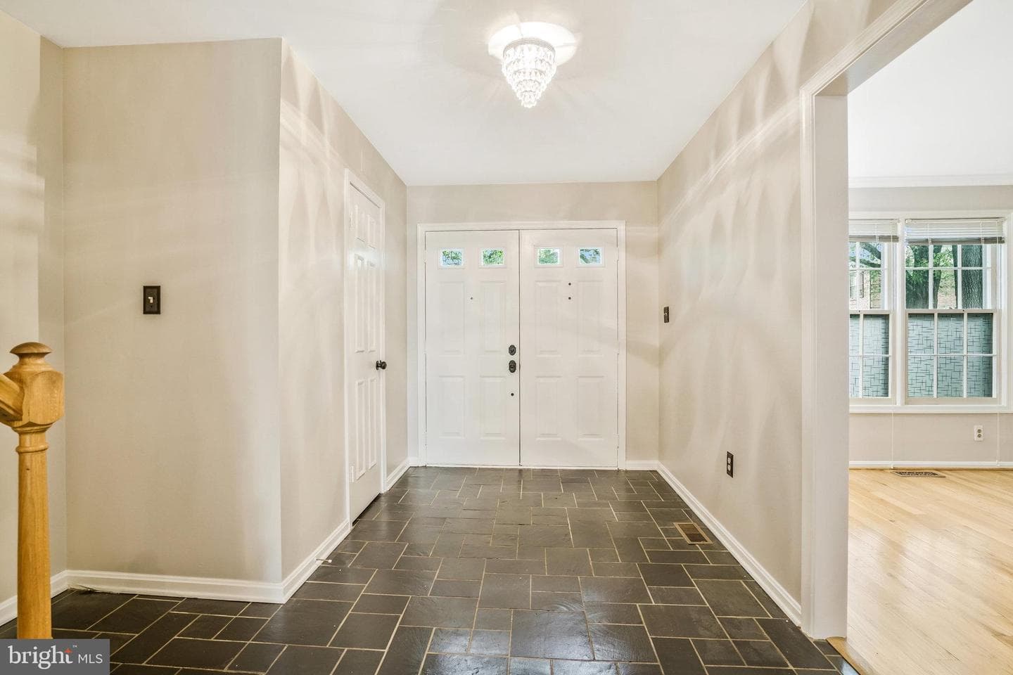 2131 Kings Mill Court photo 4