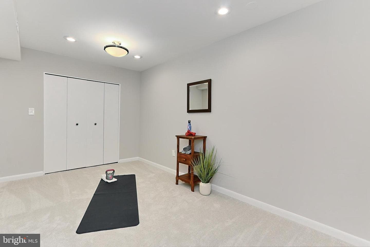 6534 Kerns Road photo 33