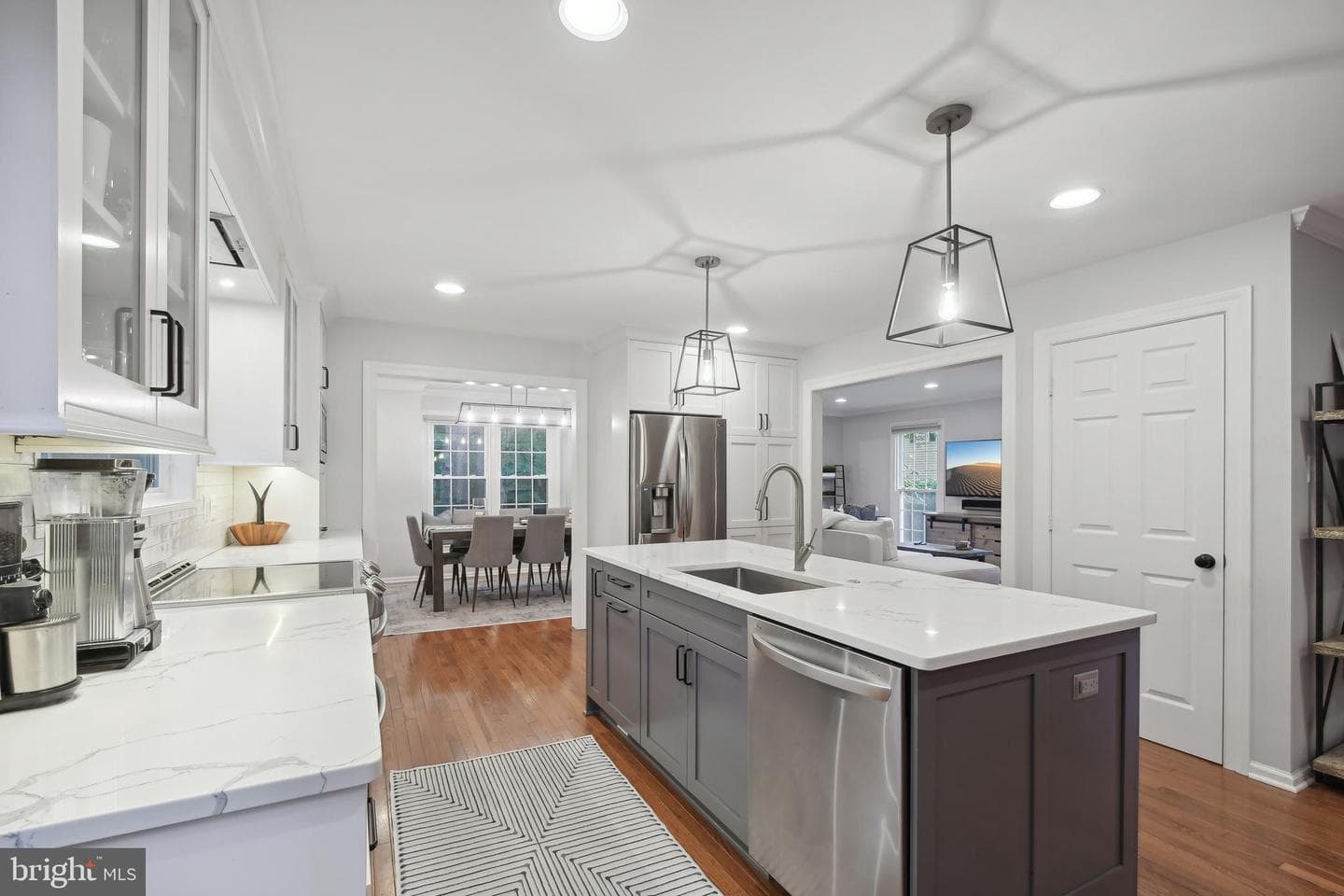 10710 Wynkoop Drive photo 3