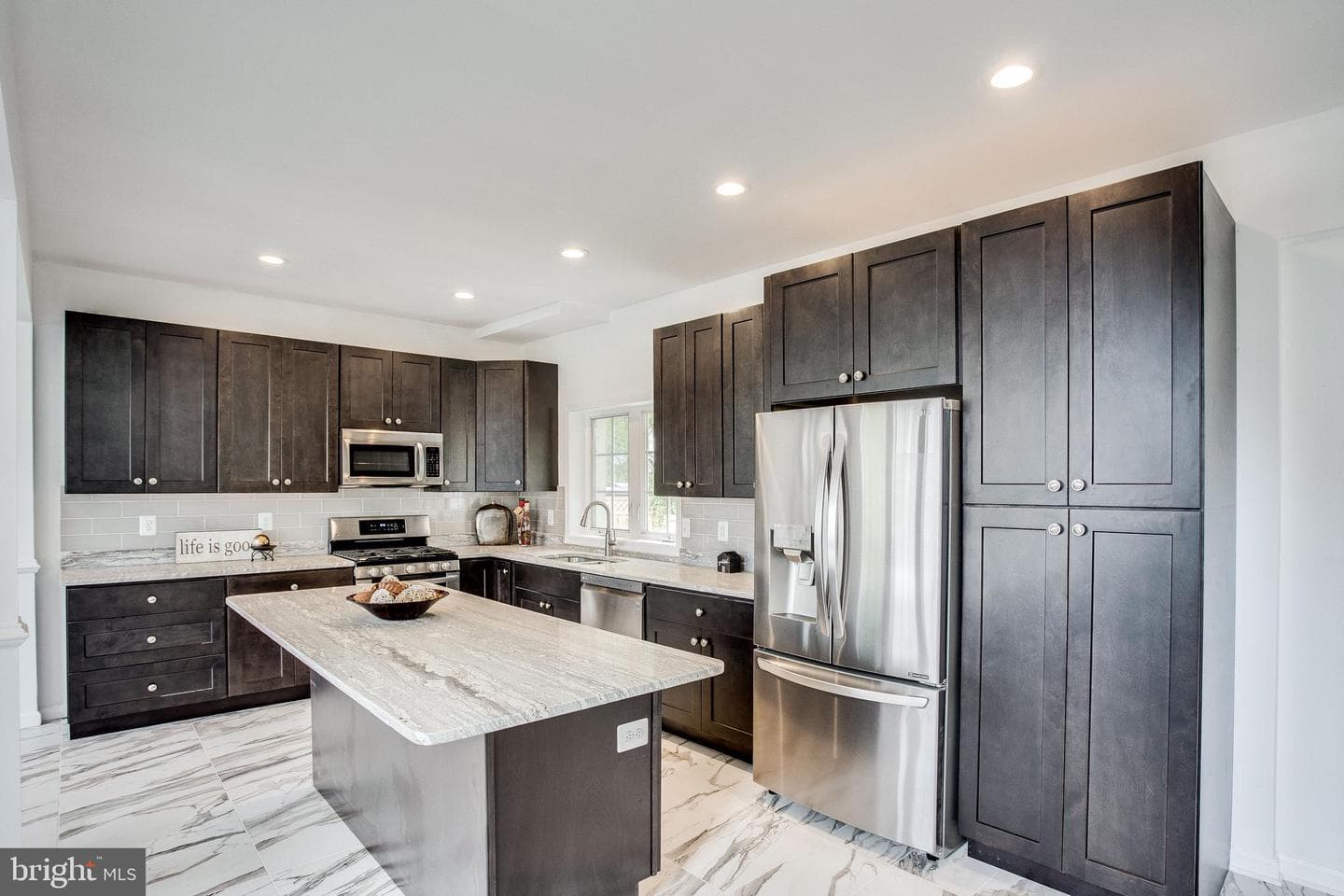 6003 Frederick Street photo 21