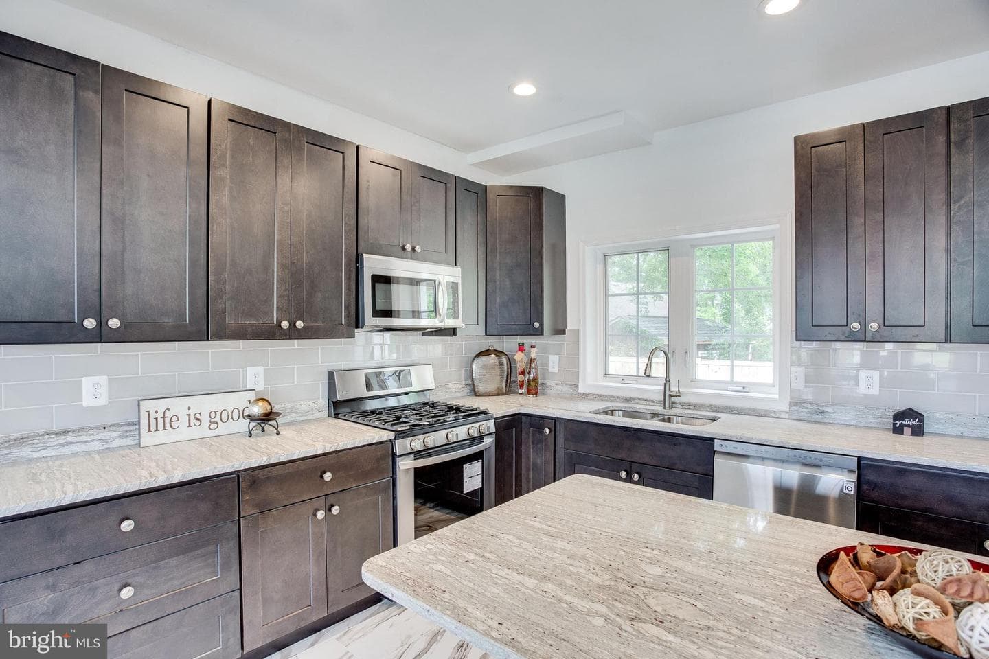 6003 Frederick Street photo 24