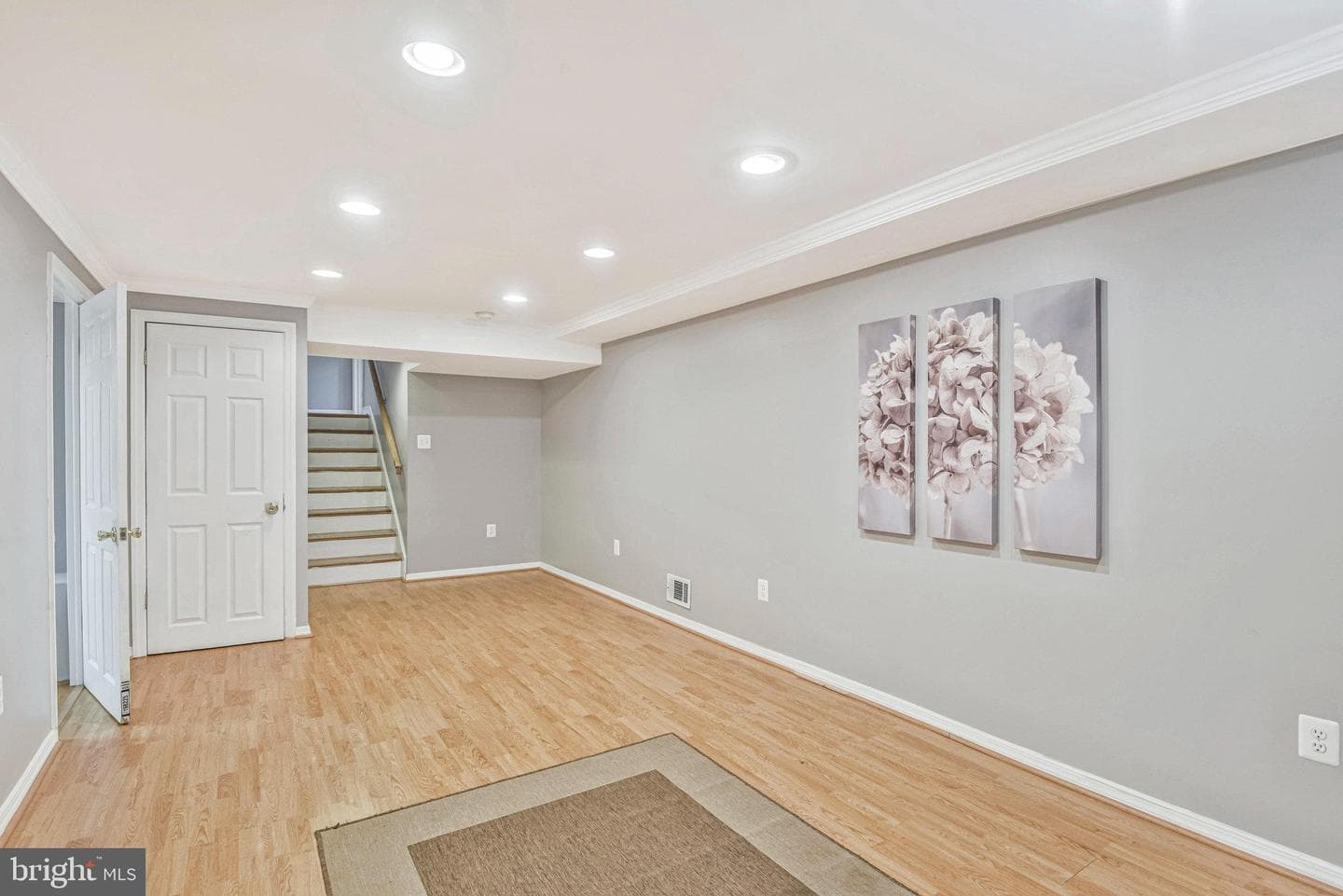 9813 Covent Court photo 42